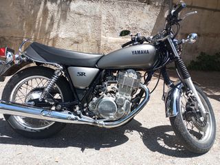 Yamaha SR 400 2015