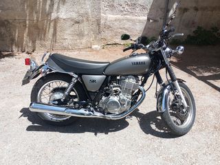 Yamaha SR 400 2015-thumb-3