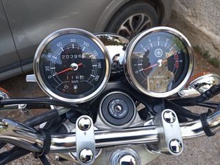 Yamaha SR 400 2015-thumb-17