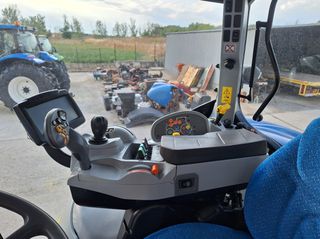 Τρακτέρ New Holland 2012 T6080 TLS SWII-thumb-9