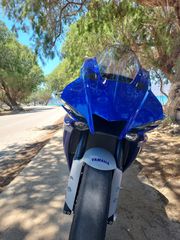 Yamaha YZF-R1 2021