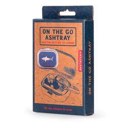 Shark On The Go Ashtray / Gadgets-thumb-2