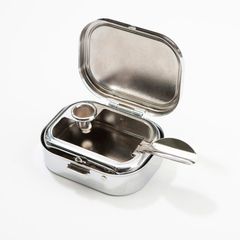 Shark On The Go Ashtray / Gadgets-thumb-1