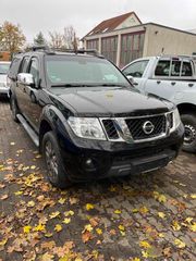 Nissan Navara 2012 V6 3000 AUTOMATIC