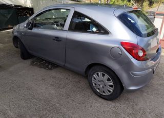 Opel Corsa 2007-thumb-1