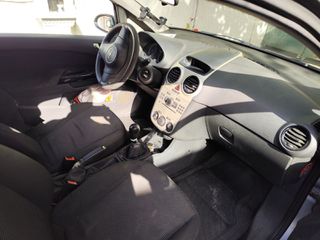 Opel Corsa 2007-thumb-2