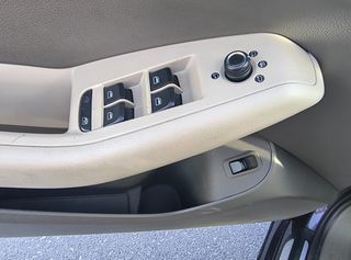 Audi Q5 2009 2.0 TDI QUATTRO-thumb-39