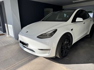 Tesla Model Y 2023 long range dual motor