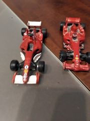 Συλλεκτικά αμαξάκια scuderia ferrari f2005 και f2008
