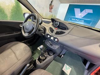 Renault Twingo 2009-thumb-13
