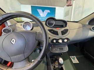 Renault Twingo 2009-thumb-15