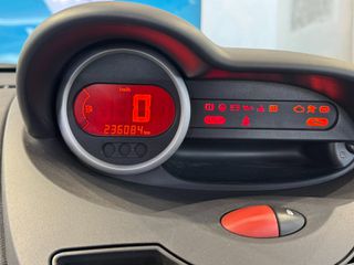 Renault Twingo 2009-thumb-16