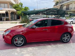 Alfa Romeo Giulietta 2015 QV LINE AUTOMATIC F1 PADDLES