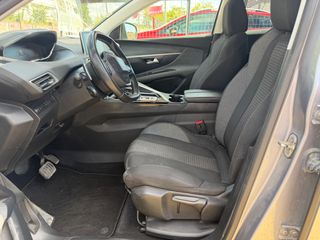Peugeot 3008 2020-thumb-8