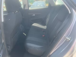 Peugeot 3008 2020-thumb-13