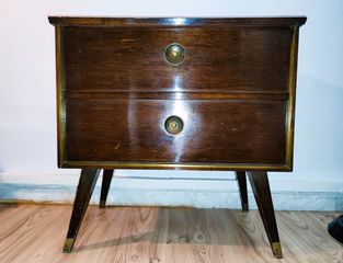 Κομοδίνο Παλιό Vintage ξύλινο με τζάμι 67x40x65cm