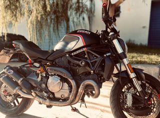 Ducati Monster 821 2020 Monster Stealth 821