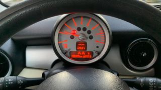 Mini Cooper 2010 ONE 1.4-thumb-28