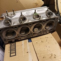 BMW E30 1800 ΚΑΠΑΚΙ ΜΗΧΑΝΗΣ