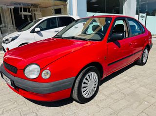 Toyota Corolla 2000-thumb-2