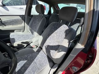 Toyota Corolla 2000-thumb-5