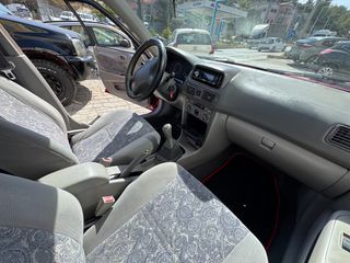 Toyota Corolla 2000-thumb-7
