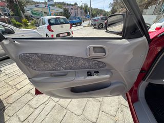 Toyota Corolla 2000-thumb-10