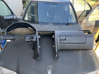 Ταμπλό Mercedes c180 w202.