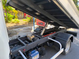 Nissan Cabstar 2016 35.14-thumb-7