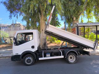 Nissan Cabstar 2016 35.14-thumb-10