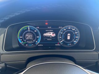 Volkswagen Golf 2020 e-GOLF AUTO NAVI-thumb-13