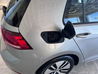 Volkswagen Golf 2020 e-GOLF AUTO NAVI-thumb-12