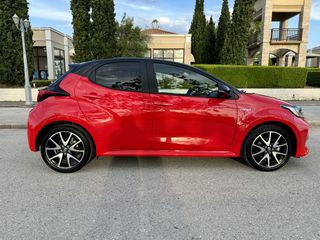 Toyota Yaris 2021 1.5 HYBRID PREMIERE EDITION