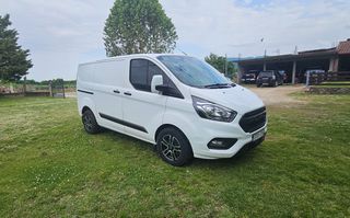 Ford 2021 Custom
