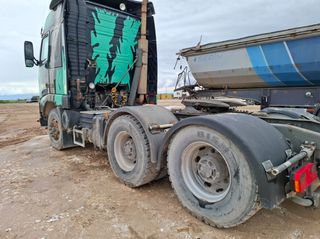 Volvo 2000 FH 520-thumb-4