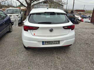 Opel Astra 2016-thumb-1