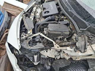 Opel Astra 2016-thumb-7