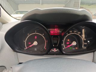 Ford Fiesta 2010 VAN EURO 5 DIESEL TDCI-thumb-18