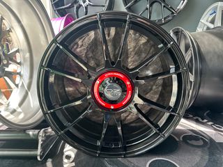 Nentoudis Tyres - Ζάντες OZ Ultraleggera style 106/2 - 18x8 ET42 - 5X100/112 - Gloss Black Red Cap
