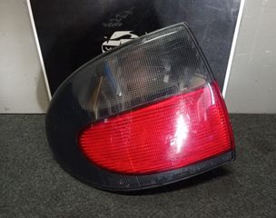 Πίσω αριστερό φανάρι φτερού Renault Megane 1996-1998 Sedan
