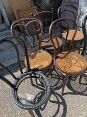 Καρέκλες πολυθρόνες παλιά ξύλινα έπιπλα