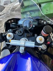 Yamaha YZF-R6 2009-thumb-3