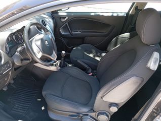 Alfa Romeo Mito 2012-thumb-11