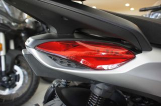 Piaggio Beverly 400 2021 PIAGGIO BEVERLY 400-thumb-20