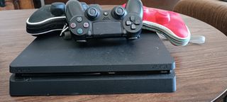 Παιχνιδομηχανή PLAYSTATION 4