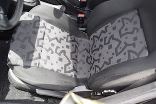 Volkswagen Golf 2004 TDI ΓΙΑ ΑΝΤΑΛΛΑΚΤΙΚΑ ΛΕΙΤΟΥΡΓΕΙ ΚΑΝΟΝΙΚΑ-thumb-12