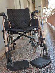Αναπηρικο αμαξιδιο ελαφρου τυπου