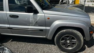Jeep Cherokee 2005 EXTREME SPORT-thumb-9