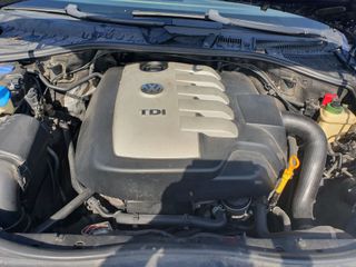 Volkswagen Touareg 2005 2.5-thumb-10