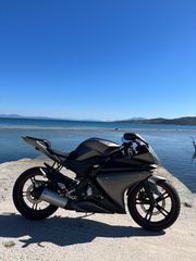 Yamaha YZF - R125 2012